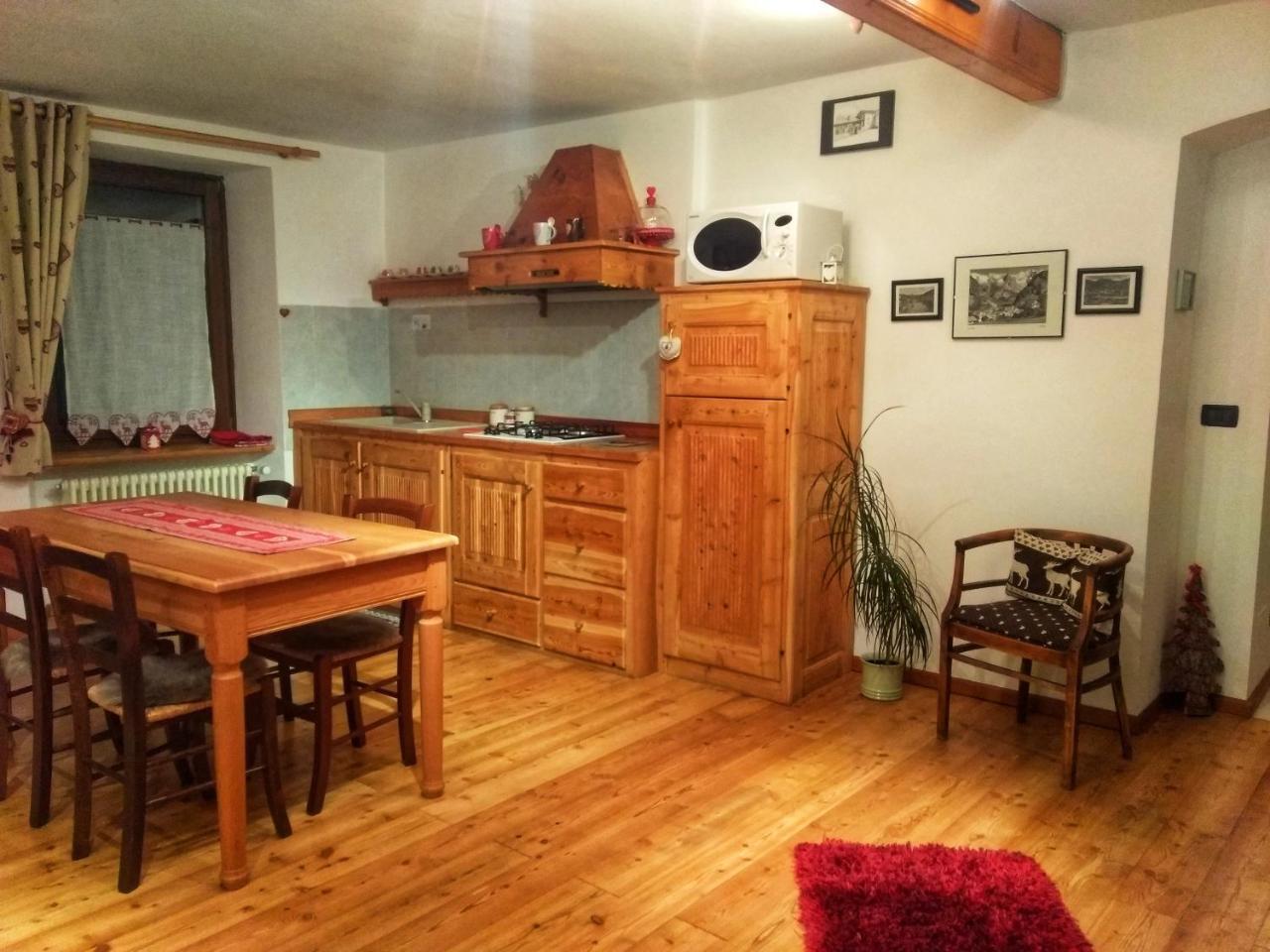 Maison Besenval Apartman Aosta Kültér fotó